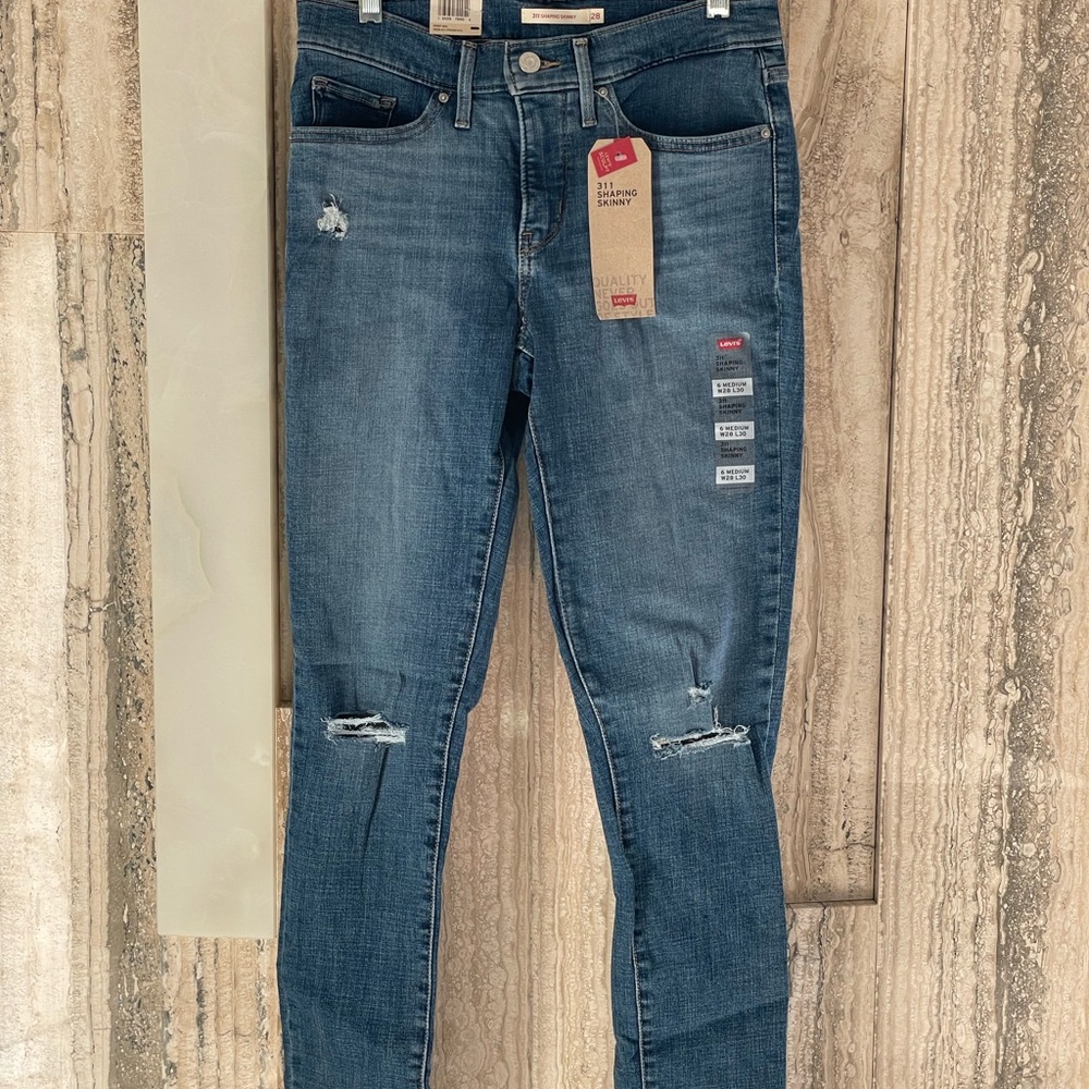 Levi's 311 Women’s Shaping Skinny Jeans, Medium Rise, Size 28, NWT